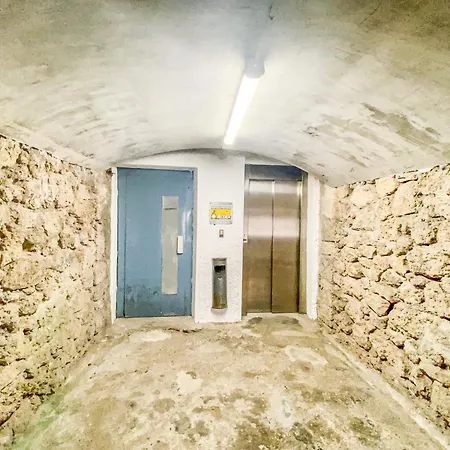 Apartament La Roca *